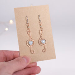 Treble clef earrings - copper