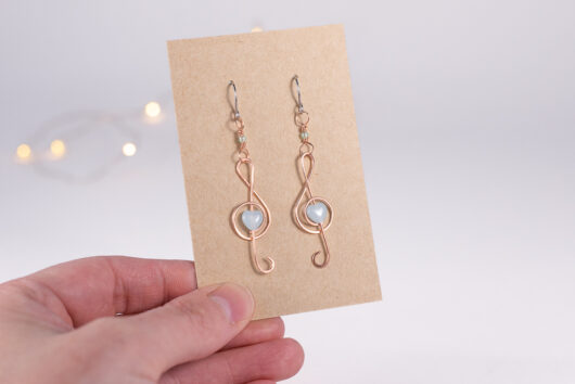 Treble clef earrings - copper
