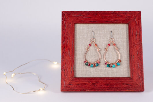 Howlite beads earrings - copper - Image 3